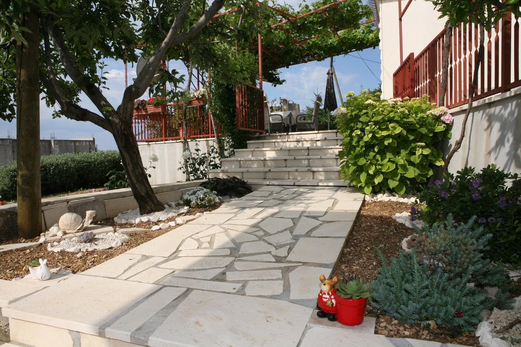 Apartment Nives Τρογκίρ Εξωτερικό φωτογραφία