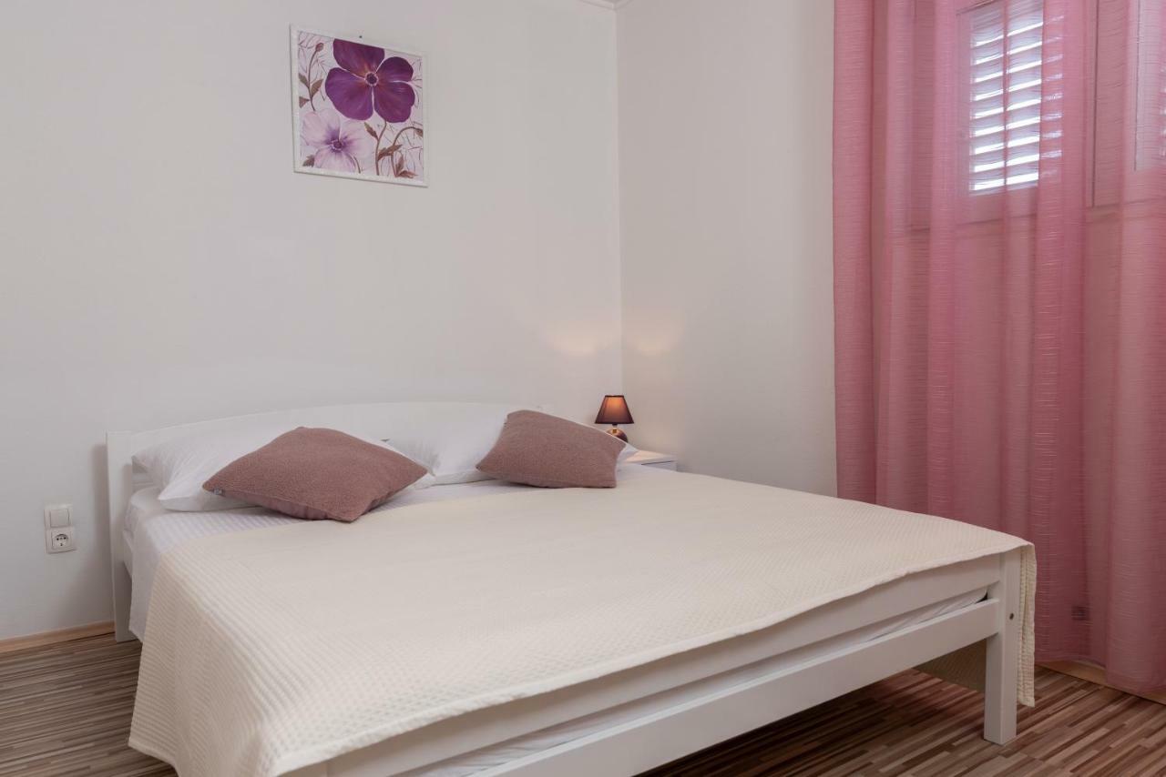 Apartment Nives Τρογκίρ Εξωτερικό φωτογραφία