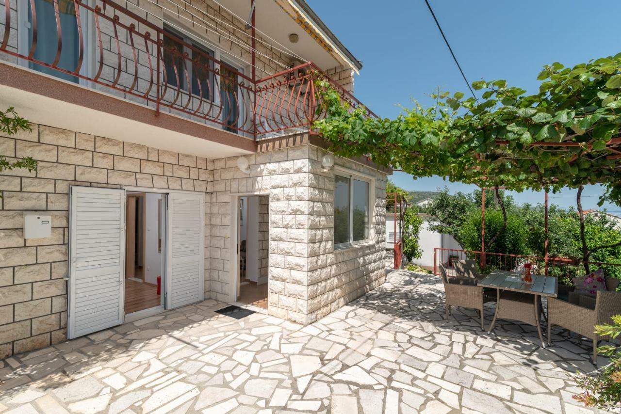 Apartment Nives Τρογκίρ Εξωτερικό φωτογραφία