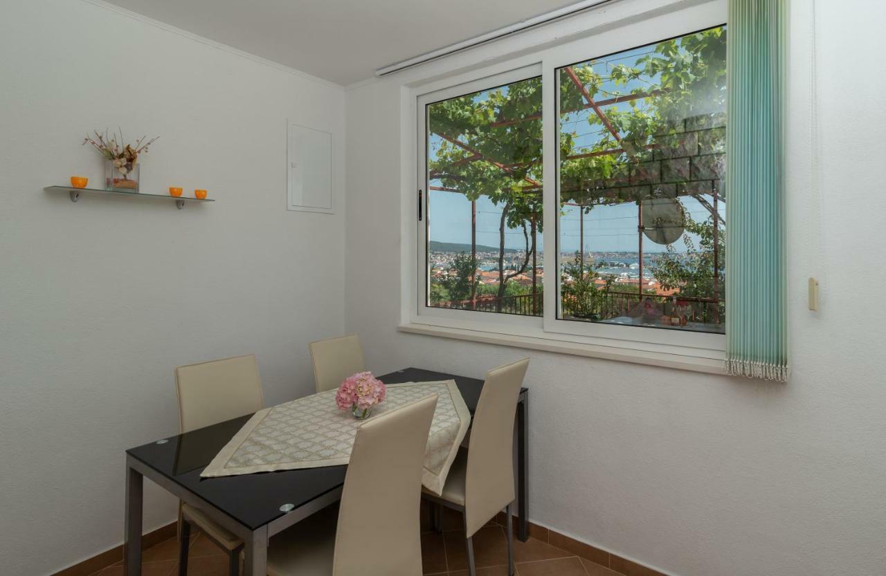 Apartment Nives Τρογκίρ Εξωτερικό φωτογραφία